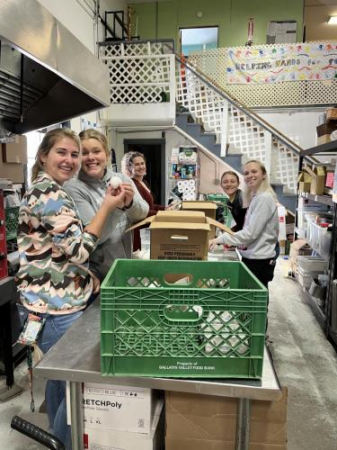 volunteering-at-food-bank-winter-2023